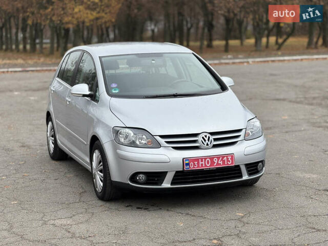 Сірий Фольксваген Golf Plus, об'ємом двигуна 1.4 л та пробігом 225 тис. км за 5300 $, фото 1 на Automoto.ua