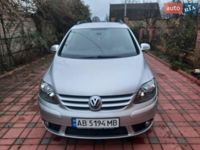 Серый Фольксваген Гольф Плюс, объемом двигателя 1.6 л и пробегом 112 тыс. км за 7300 $, фото 1 на Automoto.ua