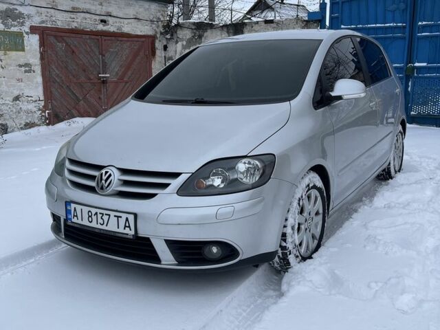 Серый Фольксваген Гольф Плюс, объемом двигателя 1.6 л и пробегом 172 тыс. км за 5700 $, фото 1 на Automoto.ua