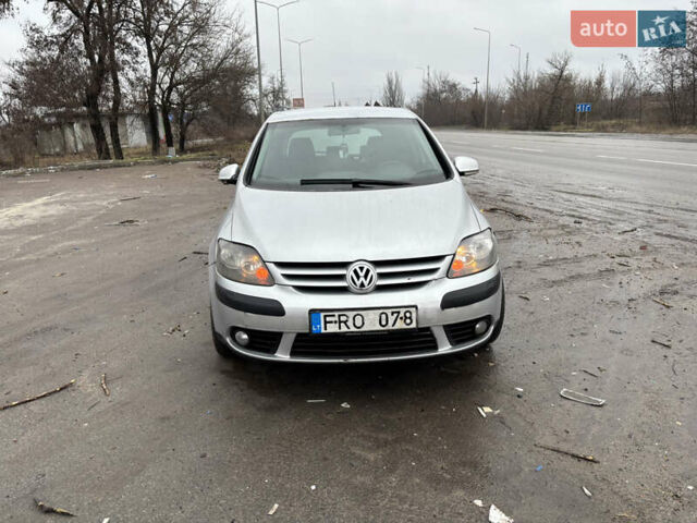 Сірий Фольксваген Golf Plus, об'ємом двигуна 1.9 л та пробігом 337 тис. км за 2750 $, фото 1 на Automoto.ua