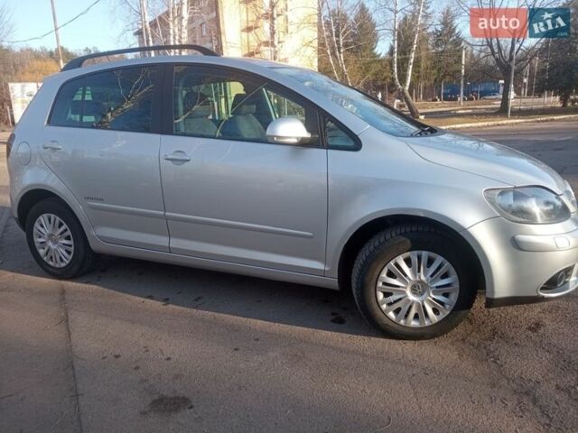Серый Фольксваген Гольф Плюс, объемом двигателя 1.4 л и пробегом 254 тыс. км за 5999 $, фото 1 на Automoto.ua