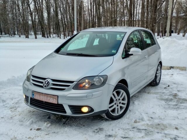Серый Фольксваген Гольф Плюс, объемом двигателя 1.6 л и пробегом 184 тыс. км за 6650 $, фото 1 на Automoto.ua
