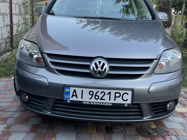 Сірий Фольксваген Golf Plus, об'ємом двигуна 1.6 л та пробігом 184 тис. км за 8000 $, фото 1 на Automoto.ua
