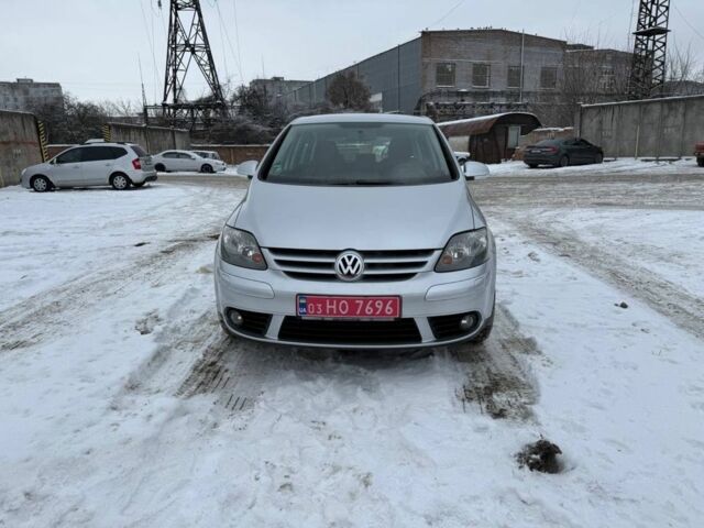 Сірий Фольксваген Golf Plus, об'ємом двигуна 1.6 л та пробігом 176 тис. км за 7100 $, фото 1 на Automoto.ua