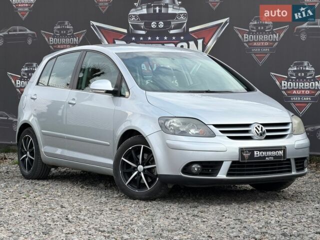 Серый Фольксваген Гольф Плюс, объемом двигателя 1.4 л и пробегом 216 тыс. км за 5990 $, фото 1 на Automoto.ua