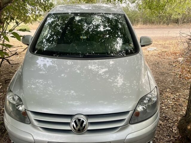 Серый Фольксваген Гольф Плюс, объемом двигателя 0 л и пробегом 90 тыс. км за 3598 $, фото 1 на Automoto.ua