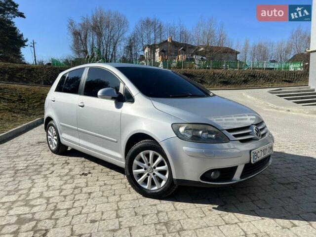 Серый Фольксваген Гольф Плюс, объемом двигателя 1.9 л и пробегом 296 тыс. км за 6400 $, фото 1 на Automoto.ua
