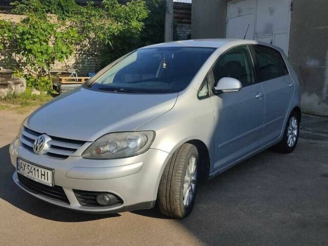 Сірий Фольксваген Golf Plus, об'ємом двигуна 1.6 л та пробігом 176 тис. км за 6400 $, фото 1 на Automoto.ua
