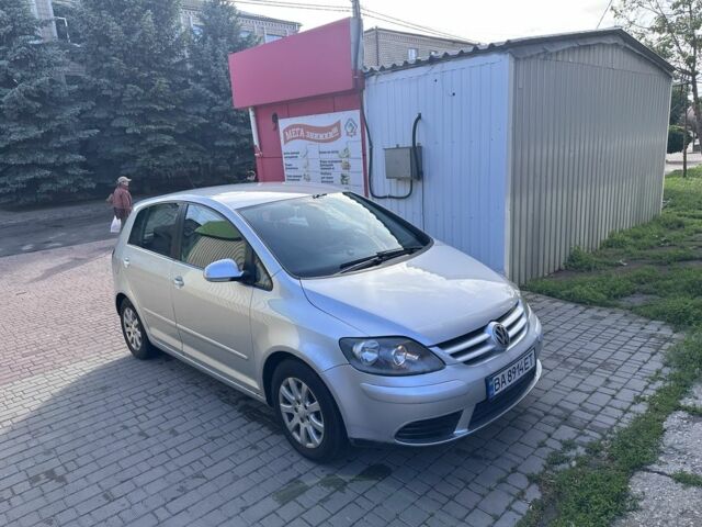 Серый Фольксваген Гольф Плюс, объемом двигателя 1.9 л и пробегом 230 тыс. км за 4750 $, фото 1 на Automoto.ua