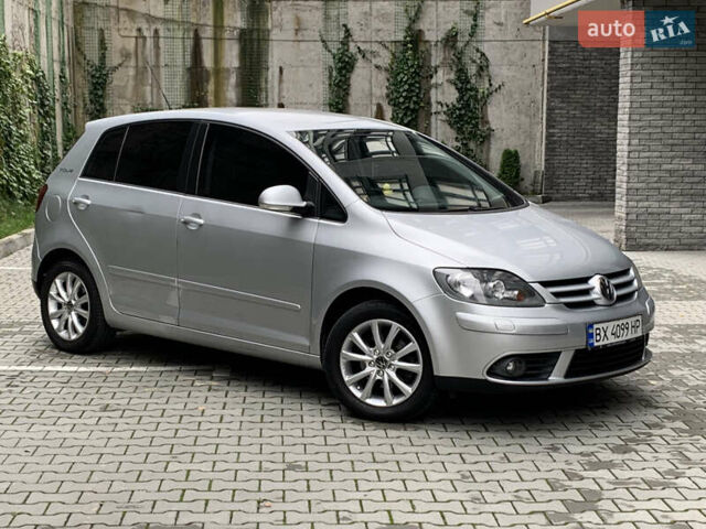 Сірий Фольксваген Golf Plus, об'ємом двигуна 1.39 л та пробігом 292 тис. км за 5800 $, фото 1 на Automoto.ua