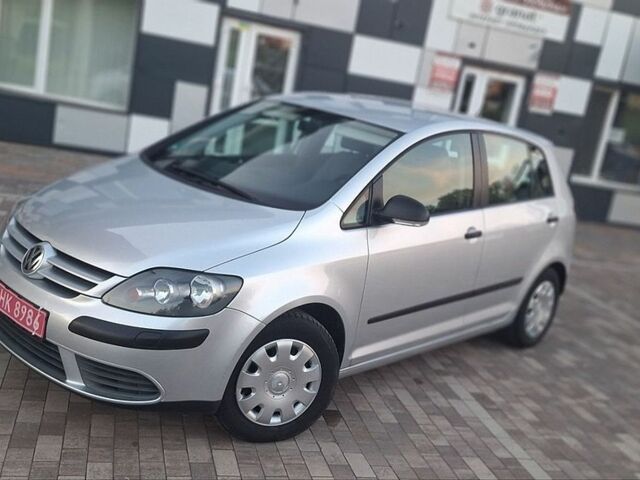 Сірий Фольксваген Golf Plus, об'ємом двигуна 1.6 л та пробігом 235 тис. км за 5950 $, фото 1 на Automoto.ua