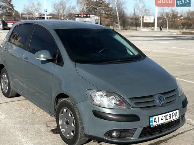 Сірий Фольксваген Golf Plus, об'ємом двигуна 1.6 л та пробігом 220 тис. км за 5400 $, фото 1 на Automoto.ua
