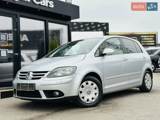 Серый Фольксваген Гольф Плюс, объемом двигателя 1.6 л и пробегом 183 тыс. км за 7200 $, фото 1 на Automoto.ua