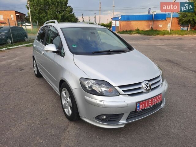 Сірий Фольксваген Golf Plus, об'ємом двигуна 1.6 л та пробігом 153 тис. км за 7600 $, фото 1 на Automoto.ua