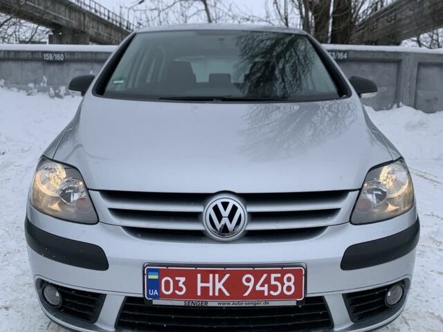Сірий Фольксваген Golf Plus, об'ємом двигуна 1.6 л та пробігом 212 тис. км за 6099 $, фото 1 на Automoto.ua