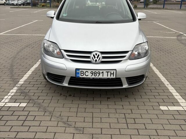 Сірий Фольксваген Golf Plus, об'ємом двигуна 1.6 л та пробігом 235 тис. км за 4595 $, фото 1 на Automoto.ua