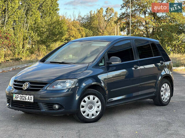 Фольксваген Гольф Плюс 2007 в Днепре (Днепропетровске) на Automoto.ua Серый Фольксваген Гольф Плюс, объемом двигателя 1.6 л и пробегом 233 тыс. км за 7299 $, фото 1 на Automoto.ua