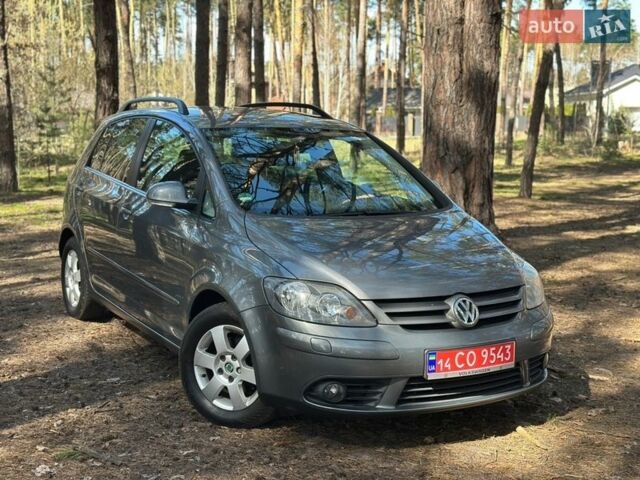 Сірий Фольксваген Golf Plus, об'ємом двигуна 1.6 л та пробігом 236 тис. км за 5950 $, фото 1 на Automoto.ua