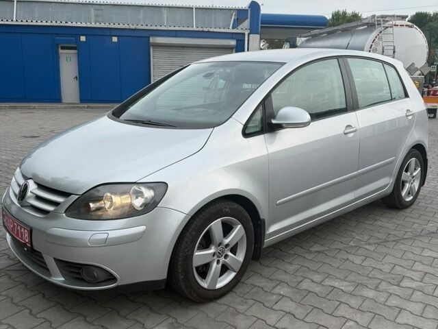 Сірий Фольксваген Golf Plus, об'ємом двигуна 0 л та пробігом 249 тис. км за 6499 $, фото 1 на Automoto.ua