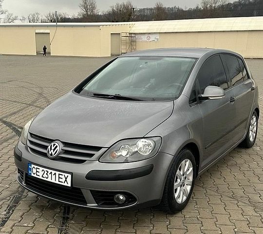 Сірий Фольксваген Golf Plus, об'ємом двигуна 1.6 л та пробігом 225 тис. км за 6500 $, фото 1 на Automoto.ua