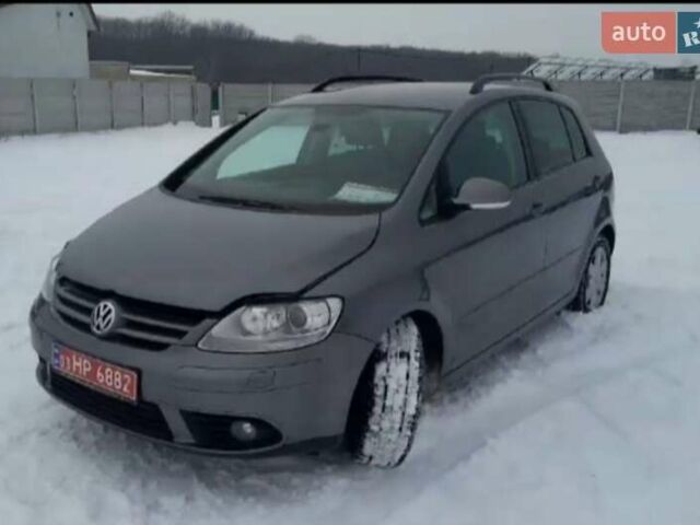 Сірий Фольксваген Golf Plus, об'ємом двигуна 1.6 л та пробігом 124 тис. км за 6900 $, фото 1 на Automoto.ua
