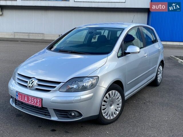 Сірий Фольксваген Golf Plus, об'ємом двигуна 1.6 л та пробігом 201 тис. км за 5200 $, фото 1 на Automoto.ua