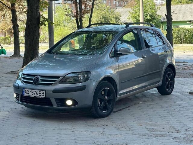 Сірий Фольксваген Golf Plus, об'ємом двигуна 1.6 л та пробігом 272 тис. км за 5700 $, фото 1 на Automoto.ua