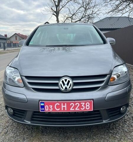 Серый Фольксваген Гольф Плюс, объемом двигателя 1.4 л и пробегом 232 тыс. км за 6300 $, фото 1 на Automoto.ua