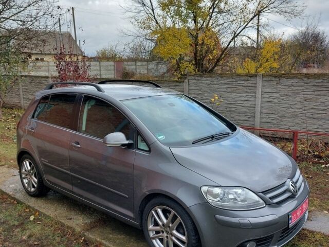 Серый Фольксваген Гольф Плюс, объемом двигателя 1.4 л и пробегом 240 тыс. км за 7700 $, фото 1 на Automoto.ua