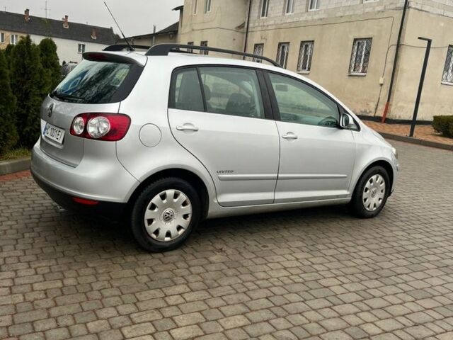 Серый Фольксваген Гольф Плюс, объемом двигателя 1.6 л и пробегом 191 тыс. км за 5500 $, фото 1 на Automoto.ua