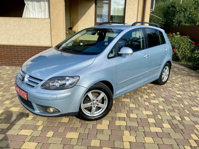 Серый Фольксваген Гольф Плюс, объемом двигателя 1.4 л и пробегом 199 тыс. км за 7400 $, фото 1 на Automoto.ua