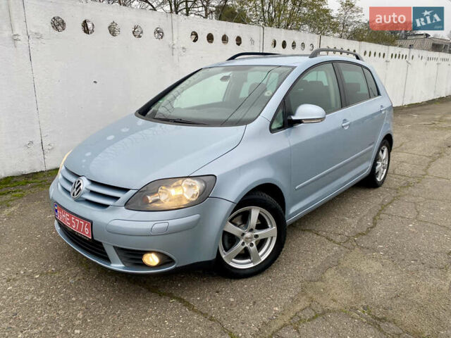 Серый Фольксваген Гольф Плюс, объемом двигателя 1.4 л и пробегом 199 тыс. км за 7500 $, фото 1 на Automoto.ua