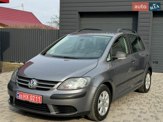 Сірий Фольксваген Golf Plus, об'ємом двигуна 1.4 л та пробігом 209 тис. км за 6500 $, фото 1 на Automoto.ua