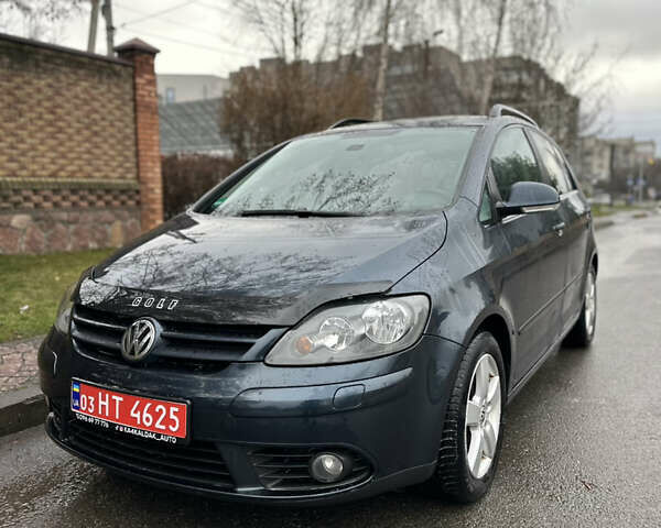 Серый Фольксваген Гольф Плюс, объемом двигателя 1.6 л и пробегом 165 тыс. км за 6850 $, фото 1 на Automoto.ua
