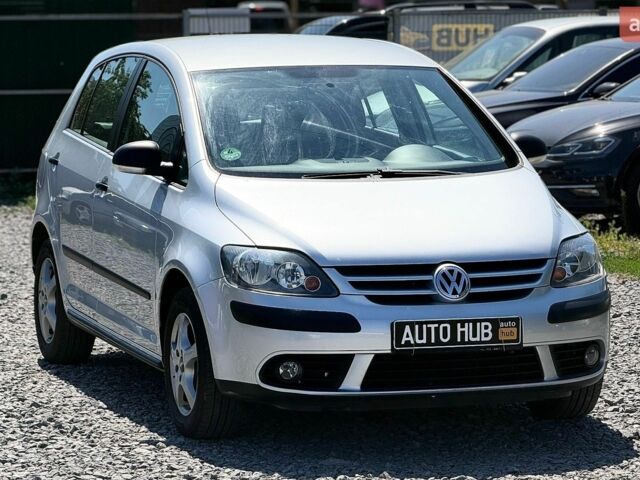 Сірий Фольксваген Golf Plus, об'ємом двигуна 1.6 л та пробігом 250 тис. км за 6900 $, фото 1 на Automoto.ua