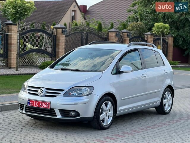 Сірий Фольксваген Golf Plus, об'ємом двигуна 1.4 л та пробігом 200 тис. км за 5999 $, фото 1 на Automoto.ua