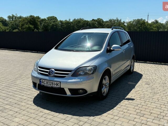Сірий Фольксваген Golf Plus, об'ємом двигуна 1.9 л та пробігом 300 тис. км за 8082 $, фото 1 на Automoto.ua