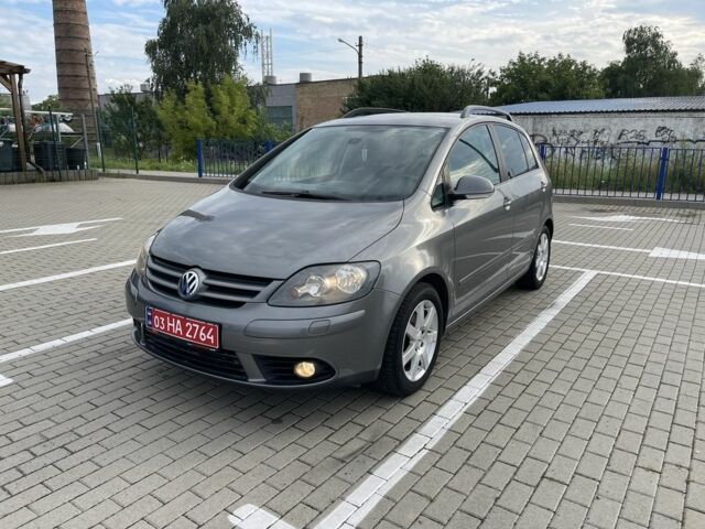 Серый Фольксваген Гольф Плюс, объемом двигателя 1.4 л и пробегом 171 тыс. км за 6300 $, фото 1 на Automoto.ua