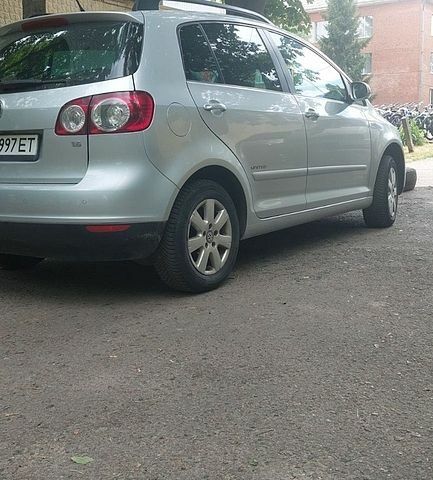 Сірий Фольксваген Golf Plus, об'ємом двигуна 1.6 л та пробігом 206 тис. км за 6600 $, фото 1 на Automoto.ua