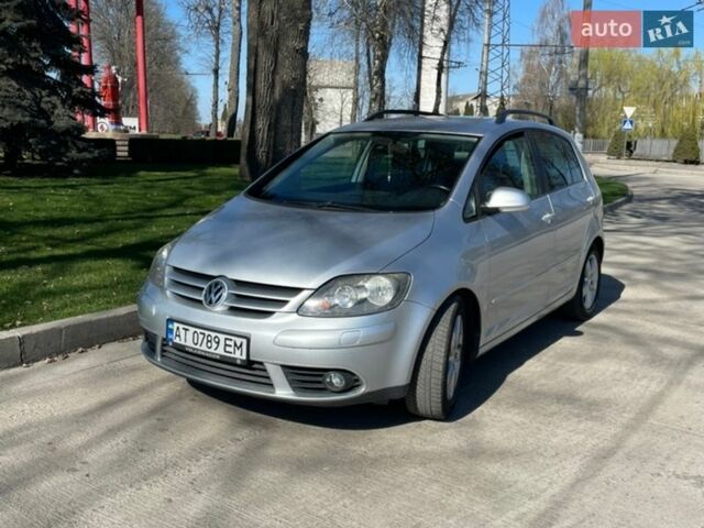 Серый Фольксваген Гольф Плюс, объемом двигателя 1.6 л и пробегом 148 тыс. км за 7850 $, фото 1 на Automoto.ua