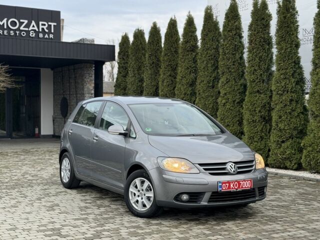 Сірий Фольксваген Golf Plus, об'ємом двигуна 1.4 л та пробігом 194 тис. км за 5700 $, фото 1 на Automoto.ua