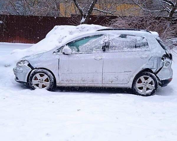 Сірий Фольксваген Golf Plus, об'ємом двигуна 1.39 л та пробігом 180 тис. км за 3500 $, фото 1 на Automoto.ua