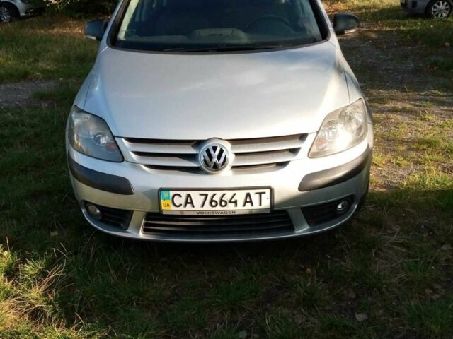 Сірий Фольксваген Golf Plus, об'ємом двигуна 1.6 л та пробігом 110 тис. км за 7200 $, фото 1 на Automoto.ua