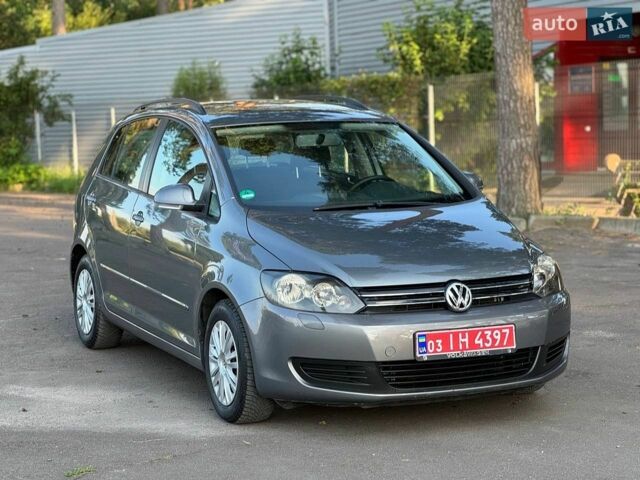 Сірий Фольксваген Golf Plus, об'ємом двигуна 1.6 л та пробігом 231 тис. км за 8299 $, фото 1 на Automoto.ua
