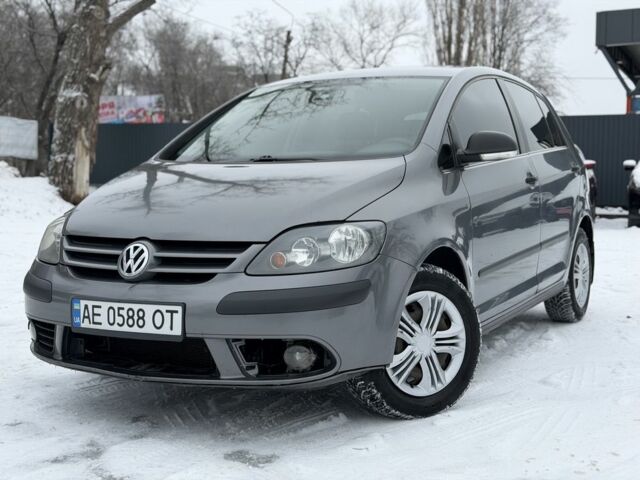 Сірий Фольксваген Golf Plus, об'ємом двигуна 1.6 л та пробігом 280 тис. км за 4700 $, фото 1 на Automoto.ua