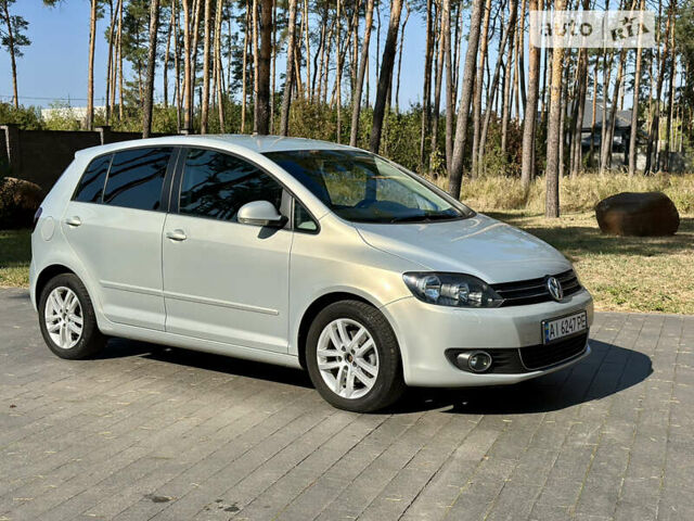 Серый Фольксваген Гольф Плюс, объемом двигателя 1.6 л и пробегом 233 тыс. км за 8500 $, фото 1 на Automoto.ua