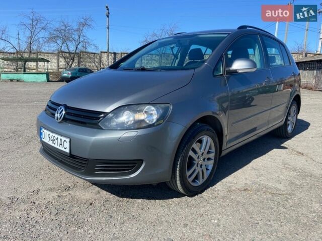 Серый Фольксваген Гольф Плюс, объемом двигателя 1.6 л и пробегом 232 тыс. км за 7350 $, фото 1 на Automoto.ua