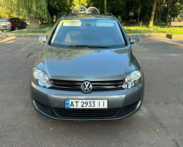 Серый Фольксваген Гольф Плюс, объемом двигателя 1.39 л и пробегом 238 тыс. км за 6900 $, фото 1 на Automoto.ua