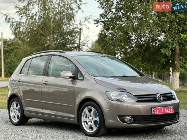 Сірий Фольксваген Golf Plus, об'ємом двигуна 1.4 л та пробігом 216 тис. км за 6900 $, фото 1 на Automoto.ua