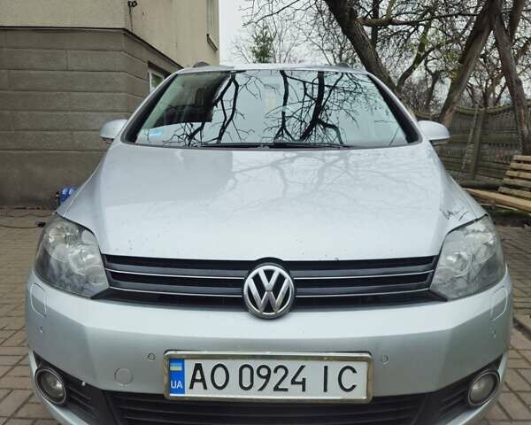 Серый Фольксваген Гольф Плюс, объемом двигателя 1.6 л и пробегом 240 тыс. км за 6200 $, фото 1 на Automoto.ua